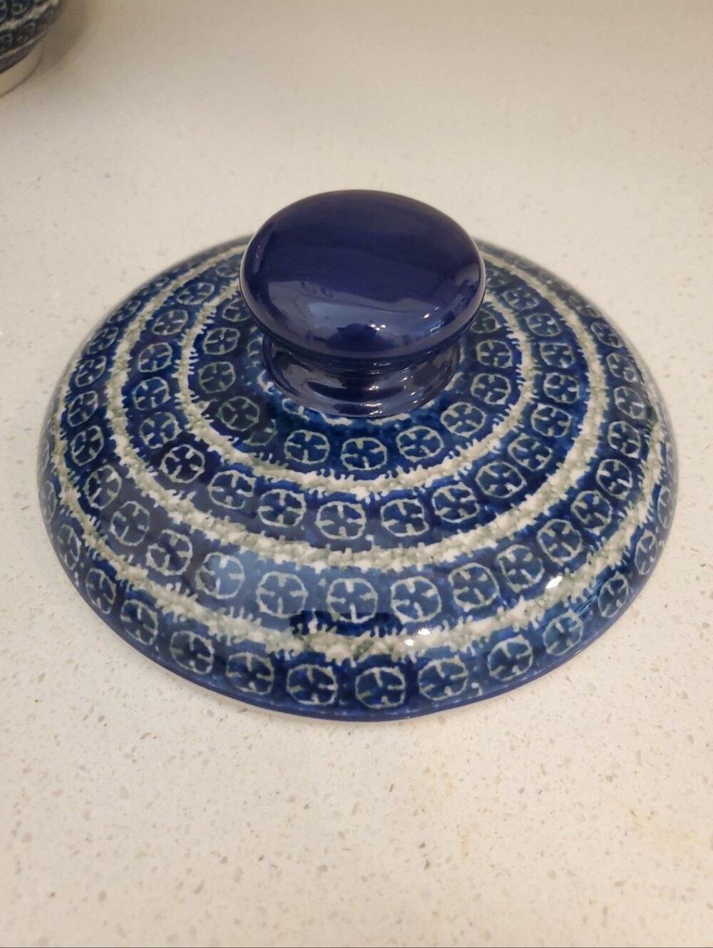Polish Pottery Jar with Lid and Handles Peach Spring Daisy Pattern - Picture 6 of 11
